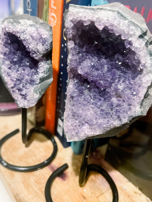 Amethyst pedestal